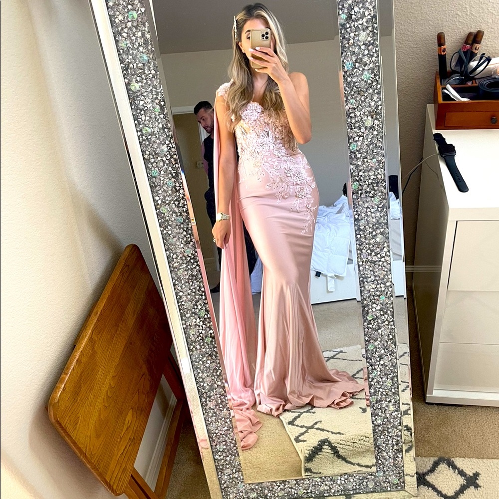 Dress for wedding guest